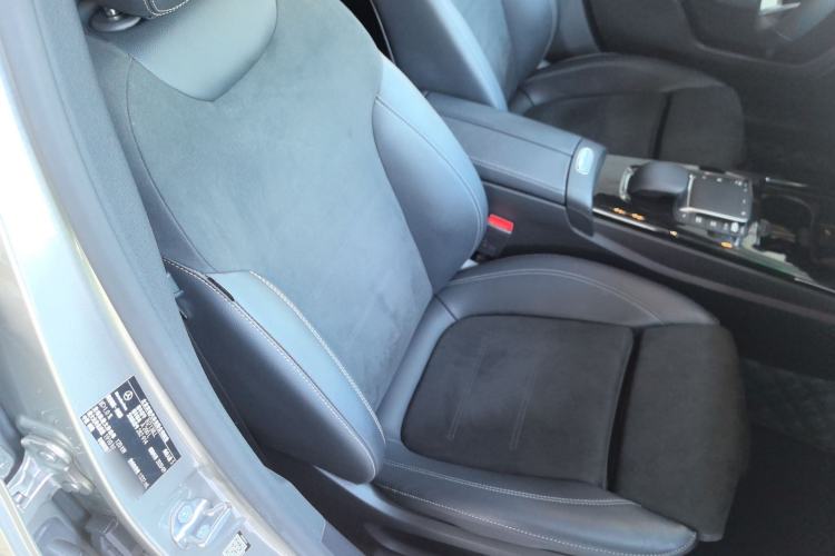 Used Mercedes-Benz A-Class 2020 Restyled A 200 L Sport Sedan Fashion Version
