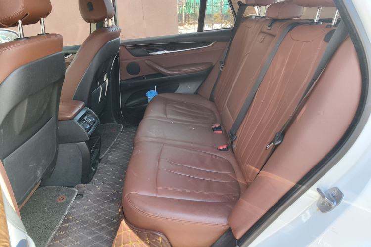 Used BMW X5 2015 xDrive28i
