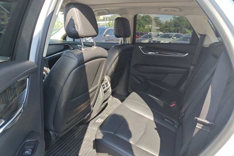 Used Cadillac XT5 2018 28T Four-Wheel Drive Luxury Model
