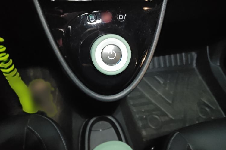 Used ORA Black Cat 2021 301 km Basic Version
