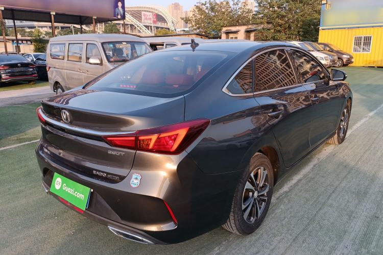 Used Changan Eado 2021 PLUS Blue Whale NE 1.4T GDI DCT Prestige Model
