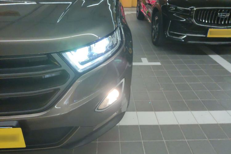 Used Ford Edge 2018 EcoBoost 245 Two-Wheel-Drive Titanium 7-Seater China V Standard
