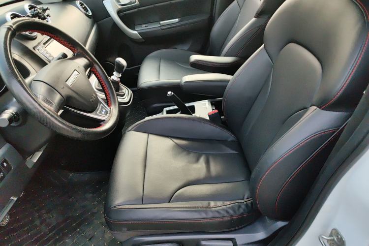 Used Haval H6 2016 Upgraded Model 1.5T Manual Two-Wheel Drive Urban Version