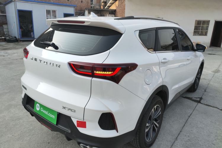 Used JETOUR X70 2024 1.5T DCT Enjoyment Edition 5 Seats
