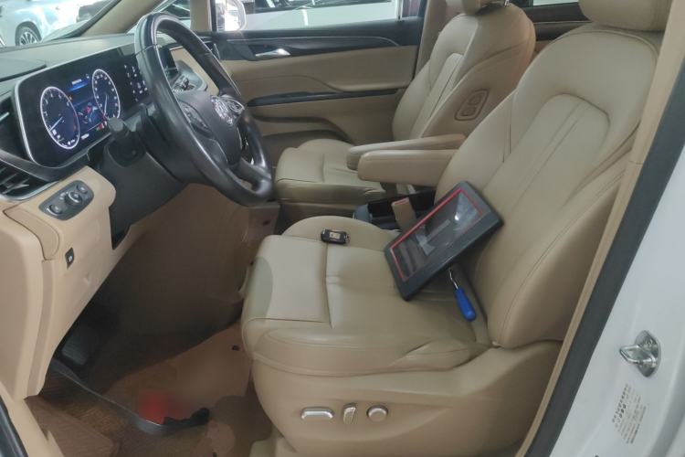 Used Buick GL8 2021 ES Land Cruiser 653T Luxury Edition
