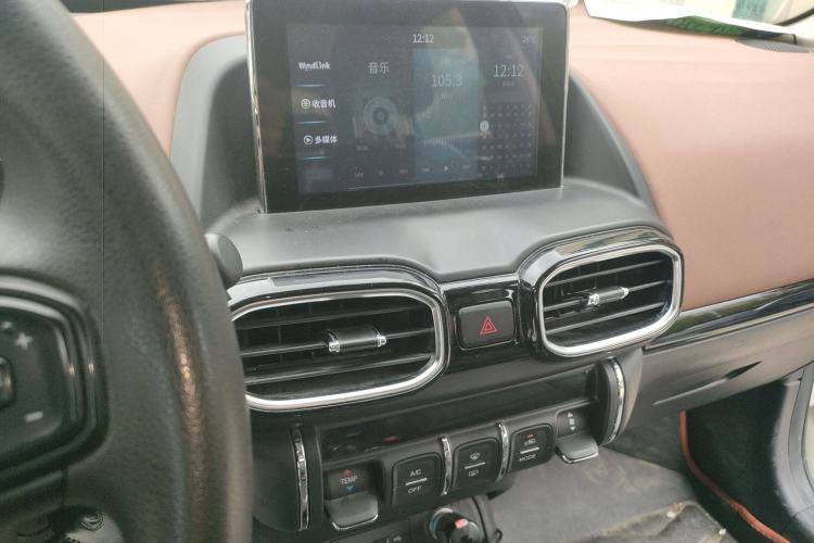 Used Dongfeng Aeolus AX4 2017 1.6L DCT Trendy Style
