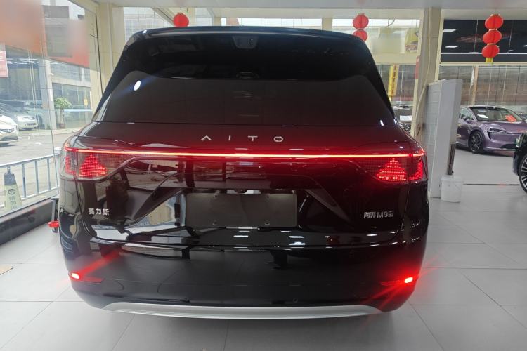 Used Hima AITO M9 2025 Pure Electric Ultra Version 100 kWh 6-Seater Model
