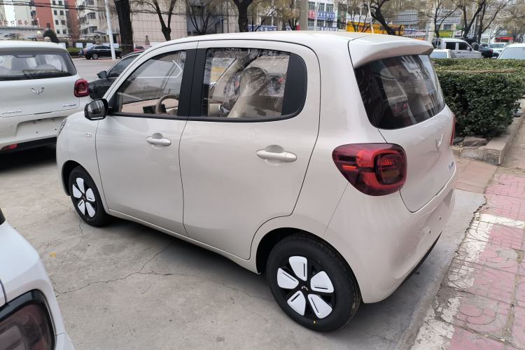 Used Wuling Hongguang MINIEV 2025 Four-Door Version Advanced Edition
