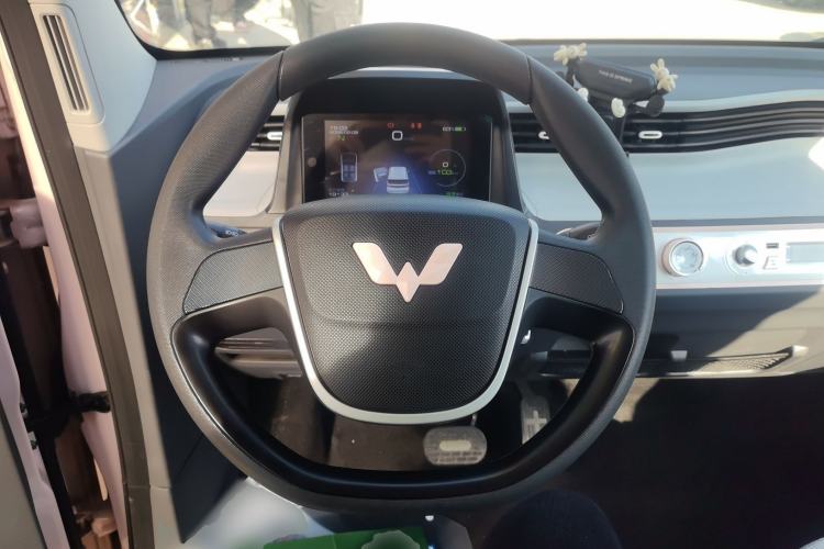 Used Wuling Hongguang MINIEV 2021 Macaron Premium Model – Lithium-NMC