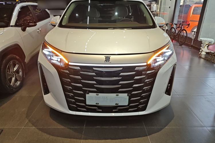 Used BYD Xia 2025 DM-i 1.5T 180km Beyond Edition
