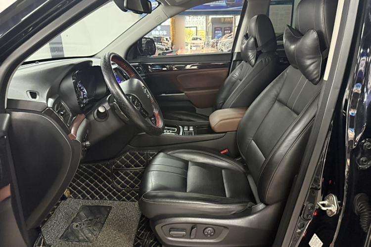 Used GAC Trumpchi GS8 2017 320T Two-Wheel Drive Luxury Smart Connectivity Version (7 Seats)
