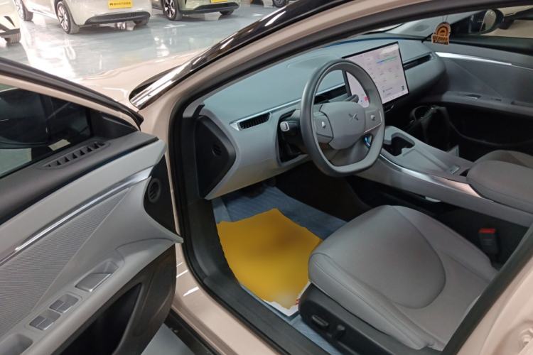 Used XPeng MONA M03 2024 620 with Ultra-Long Range
