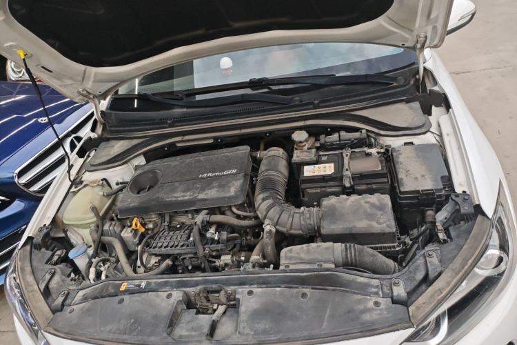 Used Hyundai Elantra 2016 1.4T Dual-Clutch Xuan Dong · Dynamic Version
