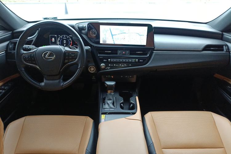 Used Lexus ES 2023 200 Luxury Edition
