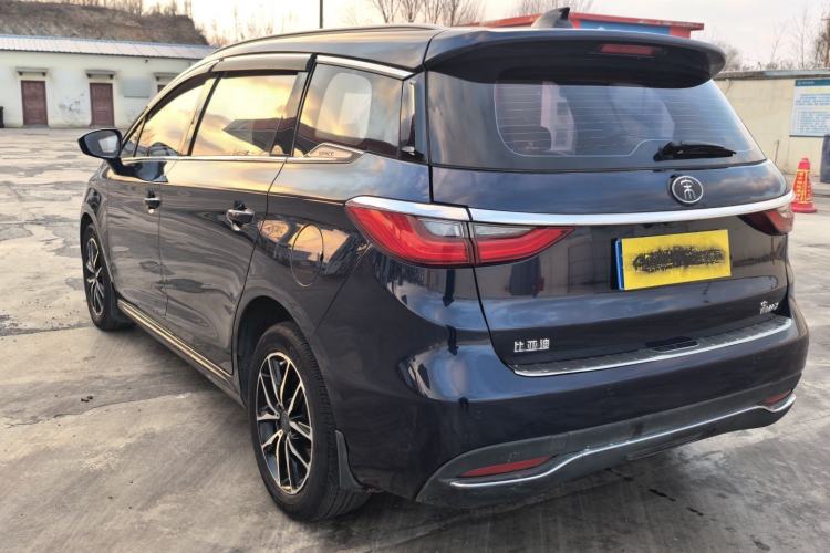 Used BYD Song MAX 2017 1.5T Automatic Smart Connect Elite 7-Seater
