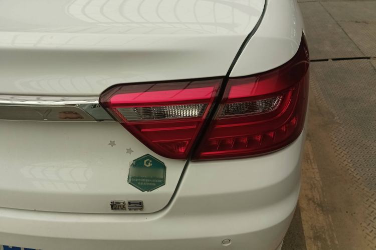 Used Geely Auto Vision 2019 Upgraded Model 1.5L Manual Luxury Version China VI Standard
