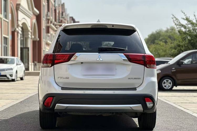 Used Mitsubishi Outlander 2016 2.4L 4x4 Elite Edition 5 Seats
