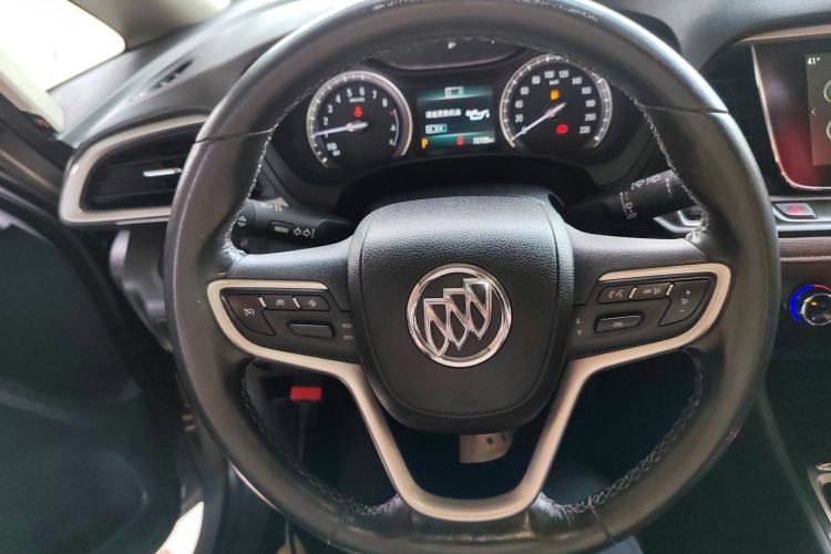 Used Buick GL6 2019 18T 6-Seater Connected Luxury Version China V Standard