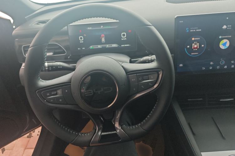 Used BYD Seal 06 New Energy 2024 DM-i 120KM Luxury Model
