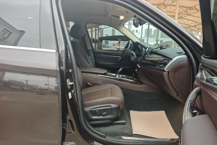 Used BMW X5 2018 xDrive28i
