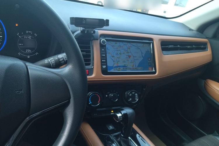 Used Honda Vezel 2016 1.8L CVT Front-Wheel Drive Pioneer Edition