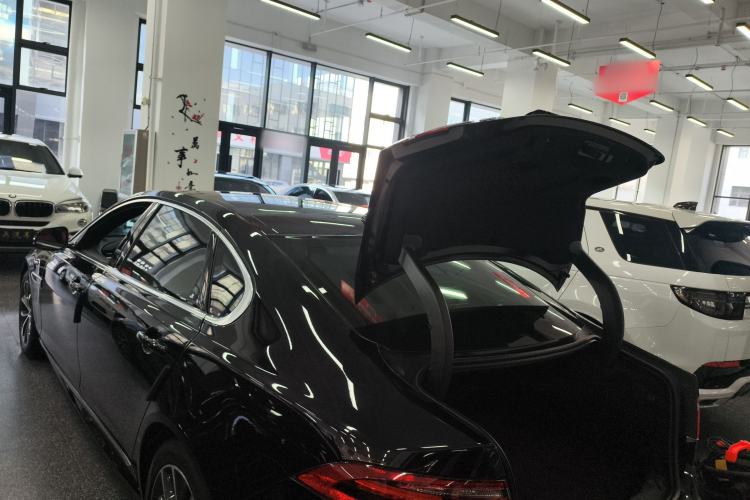 Used Jaguar XFL 2023 XFL 2.0T P250 Two-Wheel-Drive Elite Sport Edition
