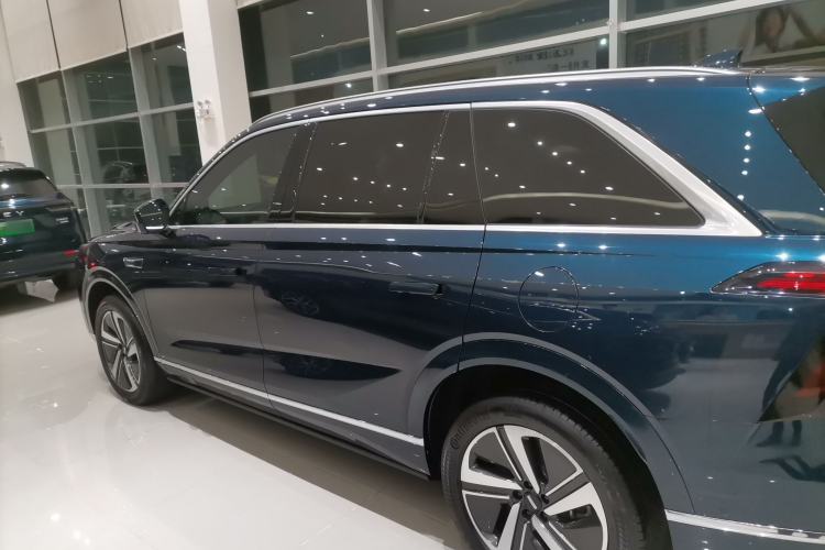 Used Wey Lanshan 2025 Four-Wheel Drive Max
