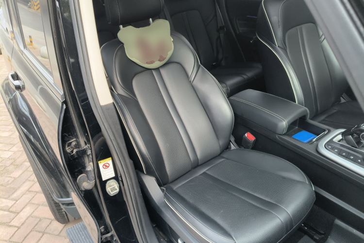 Used Tank 300 2021 City Edition 2.0T—Truly Stylish
