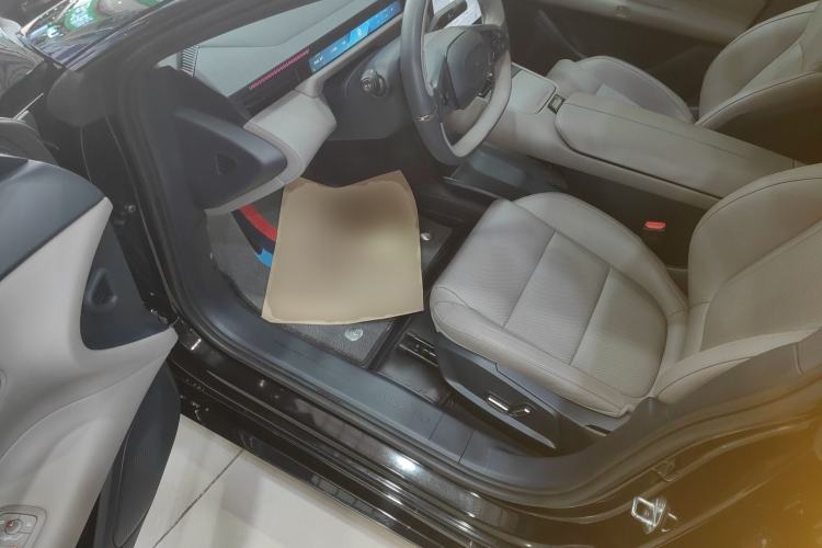 Used Lynk & Co Z10 2025 71 kWh 602 km Range Rear-Wheel Drive Pro