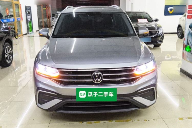 Used Volkswagen Tiguan L 2023 330TSI Automatic Two-Wheel Drive Smart Edition
