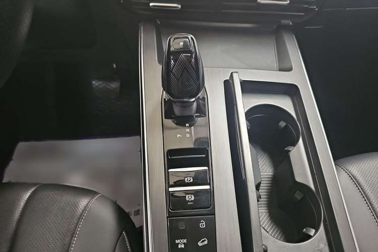 Used Roewe RX5 MAX 2022 1.5T Automatic Zhiwei Prestige Edition
