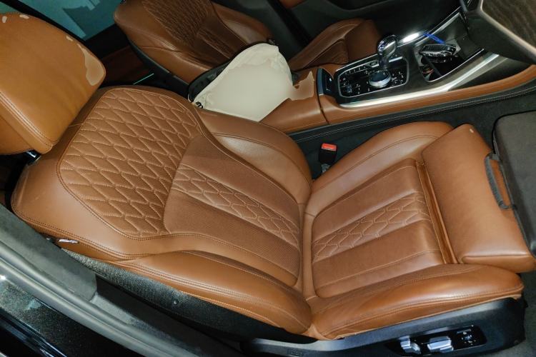 Used BMW X7 2020 xDrive40i Luxury M Sport Package