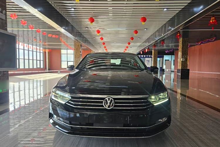 Used Volkswagen Magotan 2019 330TSI DSG Leading Model China VI Standard
