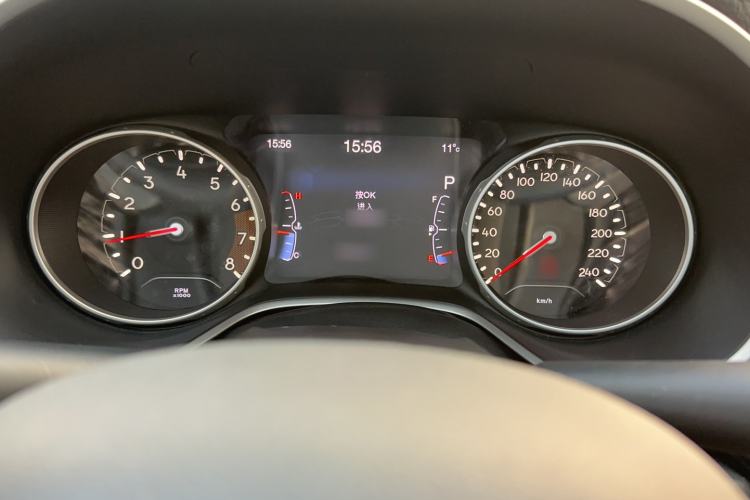 Used  Compass 2017 200T Automatic Family Edition
