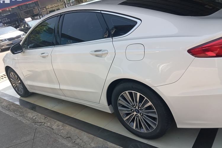 Used Ford Mondeo New Energy 2018 2.0 PHEV Smart-Controlled Fashion Edition China VI Standard