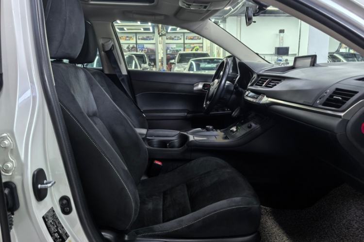 Used Lexus CT 2014 CT200h Comfort Edition Monochrome