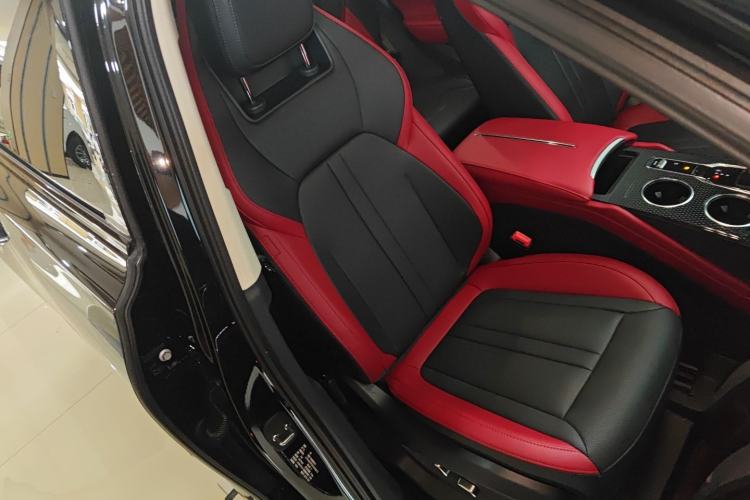 Used Hongqi HS3 2024 1.5T Shanwei Edition
