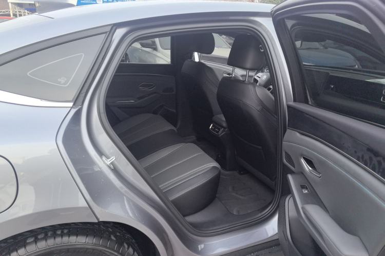 Used BYD Qin L 2025 DM-i Smart Drive 80KM Leading Model
