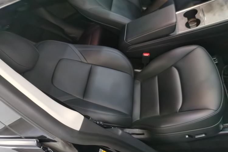 Used Tesla Model Y 2022 Rear-Wheel-Drive Version