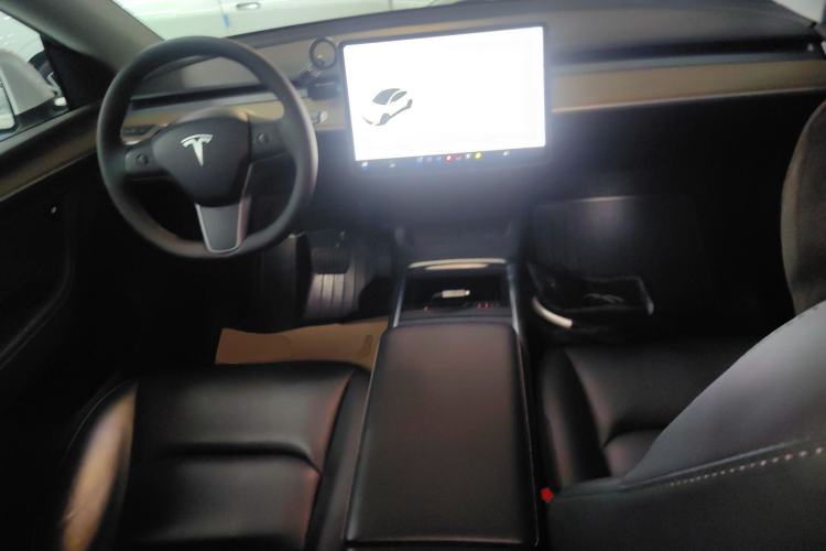 Used Tesla Model Y 2021 Long-Range All-Wheel-Drive Version 3D7