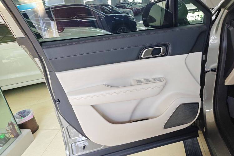 Used Li Auto ONE 2020 Extended-Range 6-Seater Version
