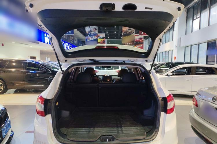 Used Hyundai ix35 2015 2.0L Automatic 2WD Smart Version China V Standard