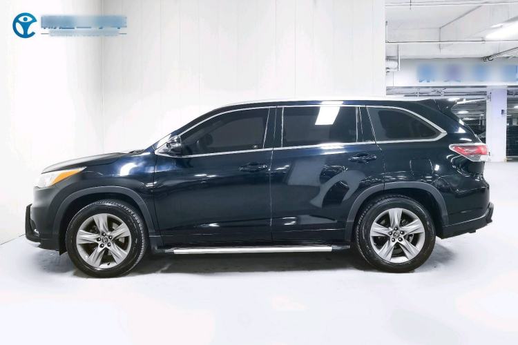 Used Toyota Highlander 2017 2.0T Two-Wheel Drive Luxury Edition 7 Seats
