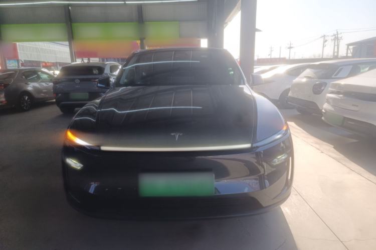 Used Tesla Model Y 2025 Rear-Wheel-Drive Version