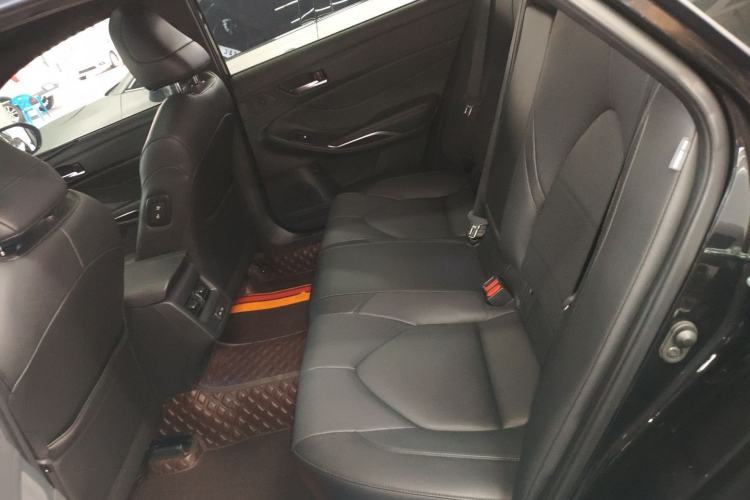 Used Toyota Avalon 2023 2.0L Luxury Edition