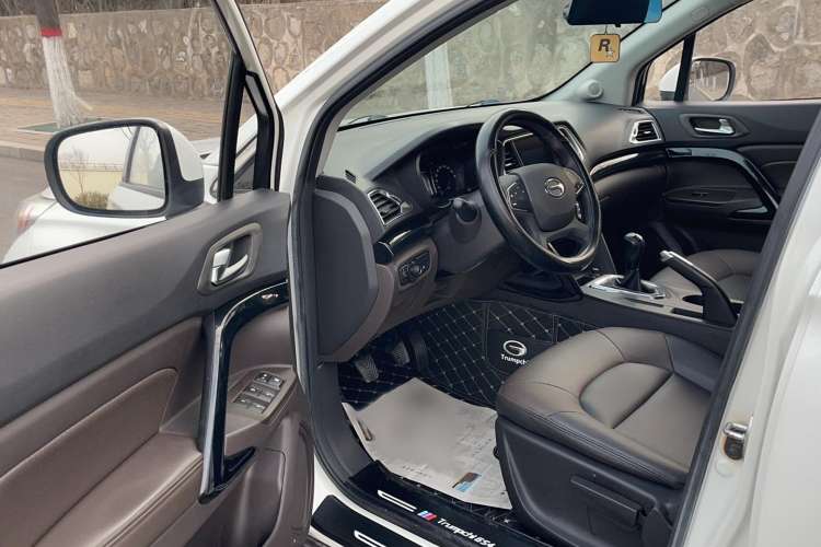 Used GAC Trumpchi GS4 2017 200T Manual Two-Wheel Drive Elite Edition
