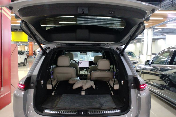 Used Li Auto L8 2023 Pro Model