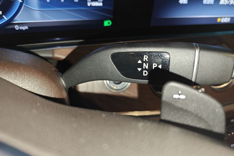 Used Mercedes-Benz E-Class 2018 Facelift E 300 L Luxury Edition