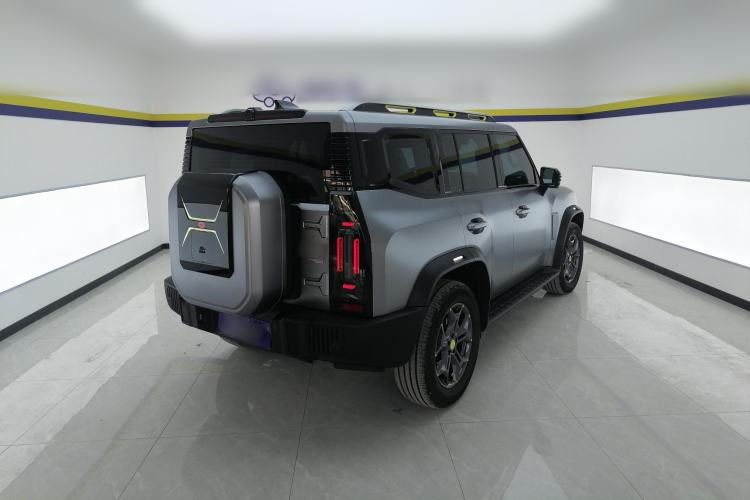 Used JETOUR Traveler 2023 2.0T All-Wheel-Drive CrossPRO
