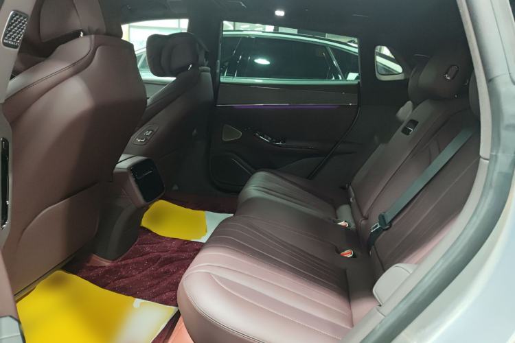 Used Denza Z9GT 2024 630 All-Wheel Drive Pro Version
